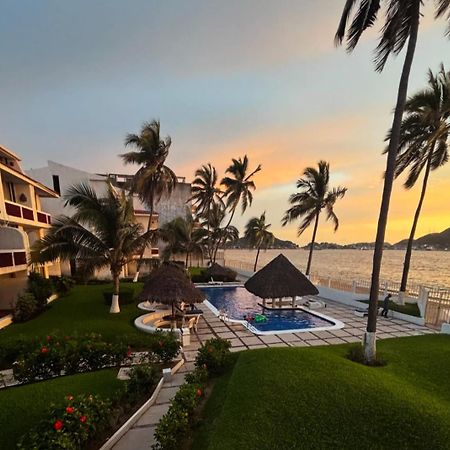 Spacious Apartment In Manzanillo Right On The Beach Exterior photo